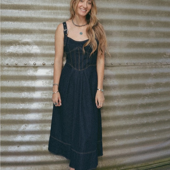 Stylish Dark Blue Denim Dress - Picture 5 of 16